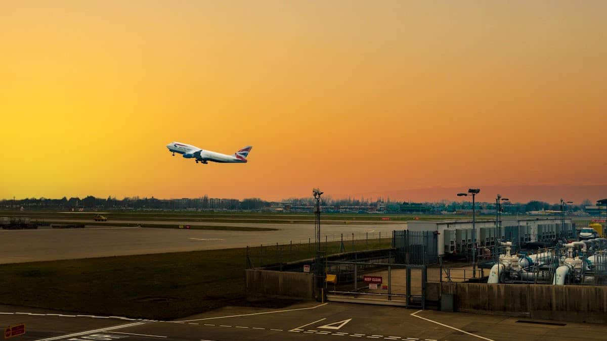 heathrow airport terminal transit 1
